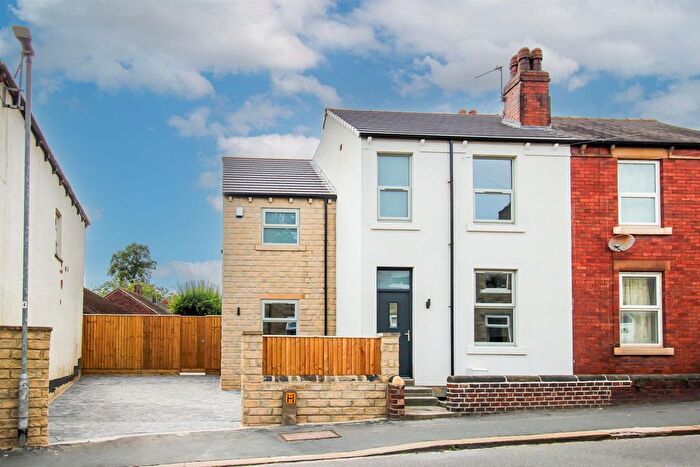 4 Bedroom Semi-detached House For Sale In Northgate, Horbury, WF4