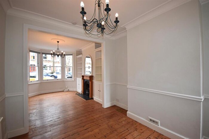 3 Bedroom Terraced House To Rent In Murray Road, Ealing, London, Ealing, W5