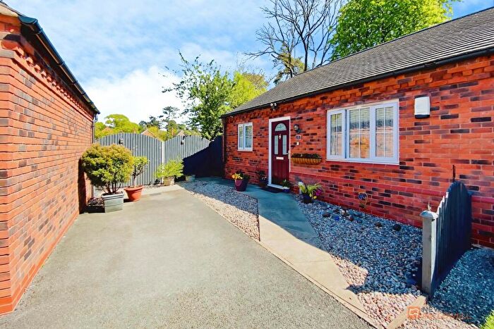 2 Bedroom Semi-Detached House For Sale In Field Gate Gardens, Glenfield, LE3