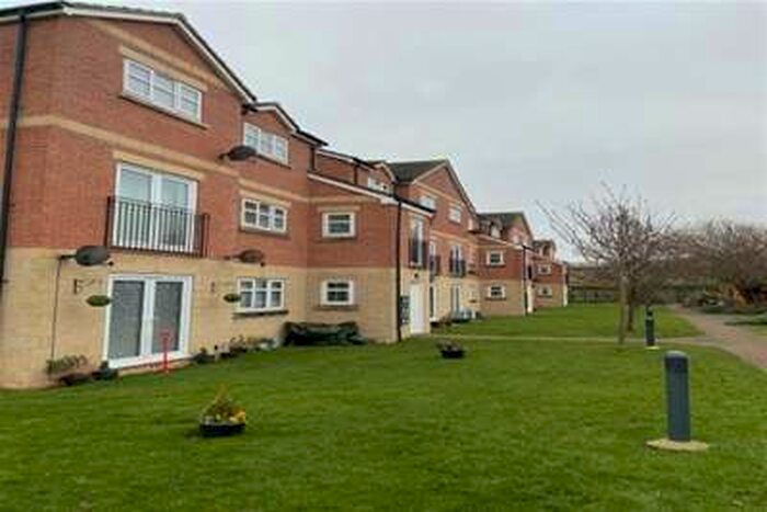 2 Bedroom Flat To Rent In Willowdene, Marton, TS7