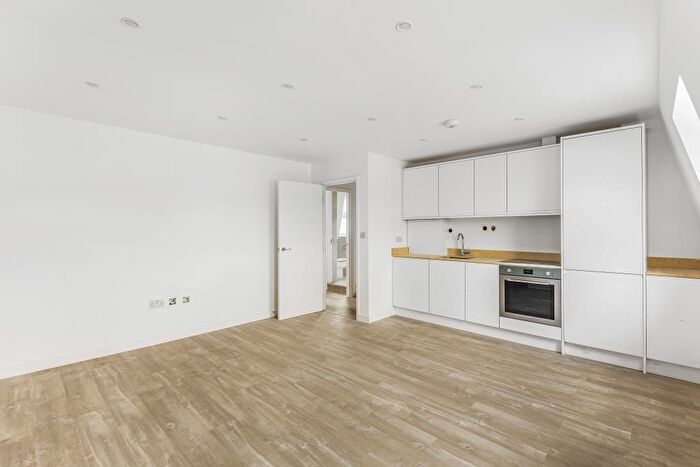 2 Bedroom Flat To Rent In Fortune Green Road, West Hampstead, NW6