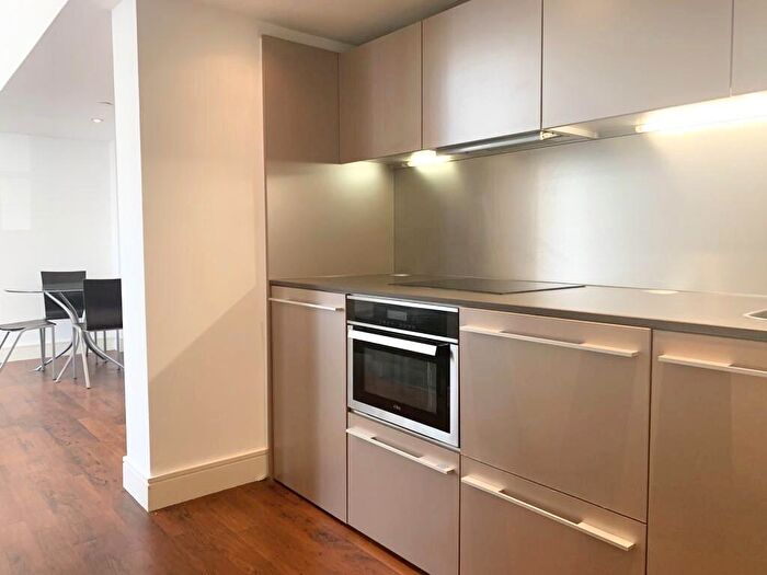 1 Bedroom House To Rent In The Ropewalk, Nottingham, NG1