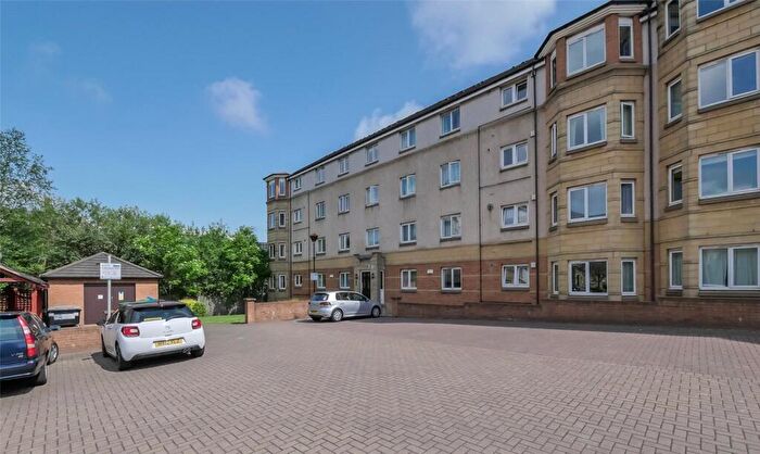 3 Bedroom Flat To Rent In Easter Dalry Place, Edinburgh, EH11