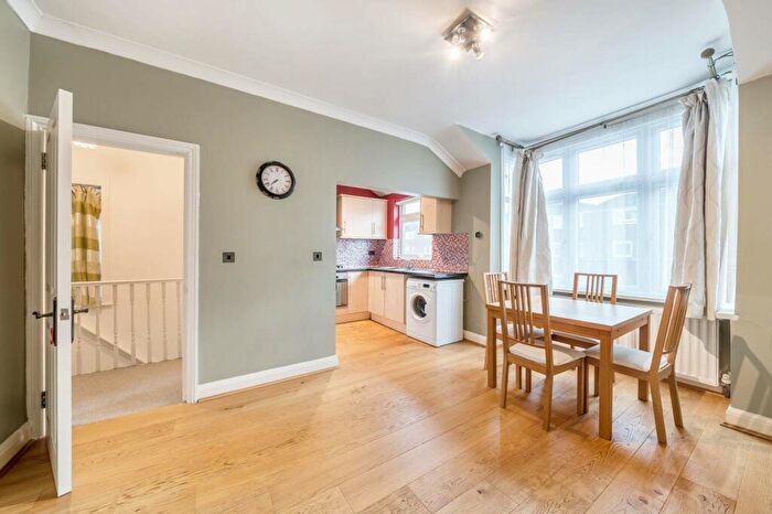 1 Bedroom Flat To Rent In Montrose Road, Harrow, HA3