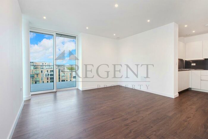 1 Bedroom Apartment To Rent In Hartingtons Court, Coster Avenue, N4