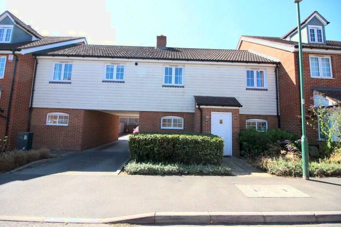 2 Bedroom Apartment To Rent In Diamond Jubilee Way, Carshalton, Surrey, SM5
