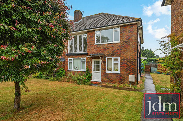 2 Bedroom Apartment To Rent In Towncourt Lane, Petts Wood, BR5