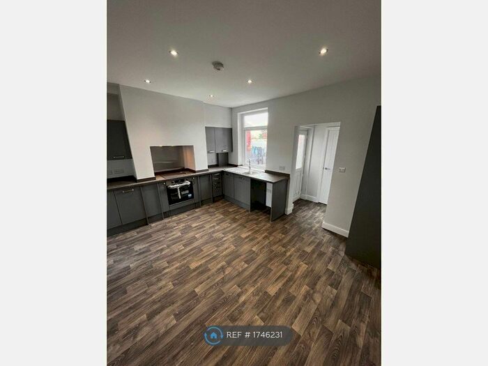 3 Bedroom Terraced House To Rent In North Road, Royston, Barnsley, S71