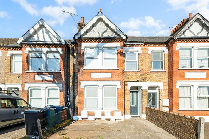 1 Bedroom Property To Rent In Greenford Avenue, Hanwell, W7