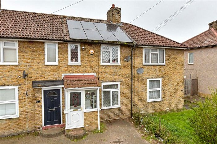 3 Bedroom Terraced House For Sale In Shrewsbury Road, Carshalton, Surrey, SM5