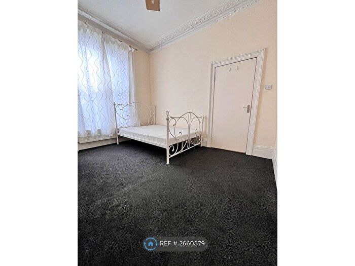 2 Bedroom Maisonette To Rent In London, London, N15