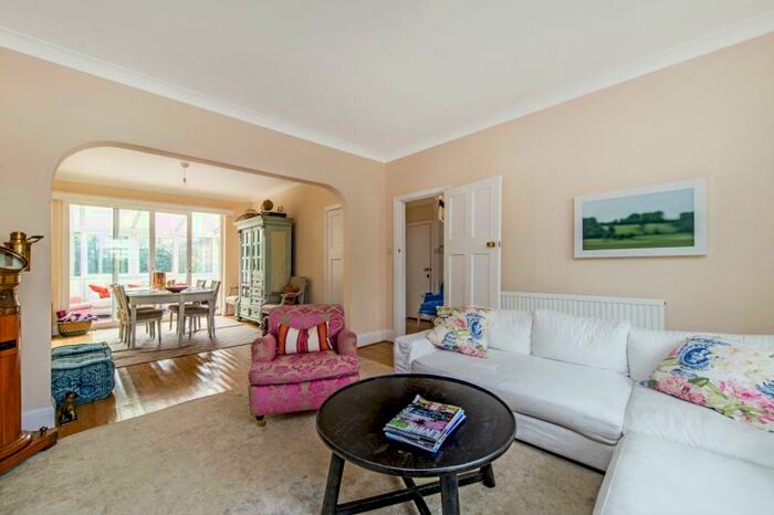 4 Bedroom Detached House To Rent In Parke Road, Barnes, London, SW13