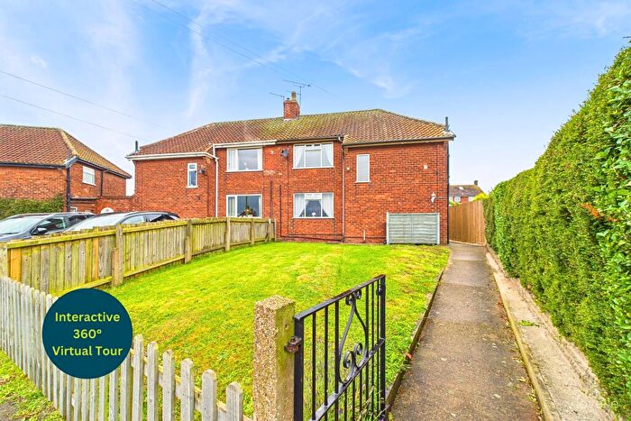 3 Bedroom Semi-Detached House For Sale In Providence Crescent, Barton-upon-Humber, North Lincolnshire, DN18