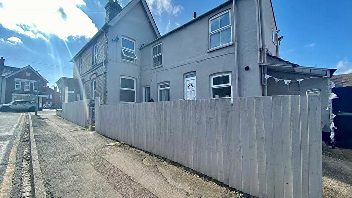 1 Bedroom Apartment To Rent In Wellingborough Road, Rushden, NN10