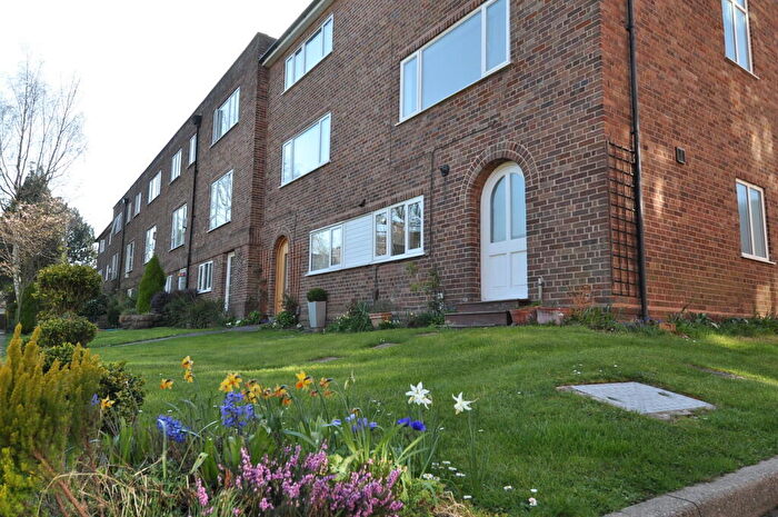 4 Bedroom End Of Terrace House To Rent In West Drive, Birmingham, B5