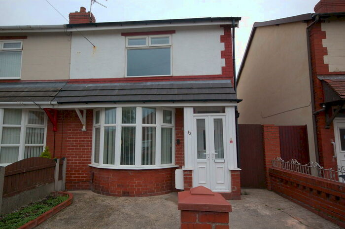 2 Bedroom Semi-Detached House To Rent In Mirfield Grove, FY4