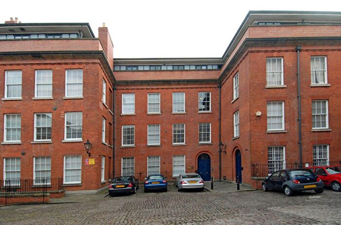 2 Bedroom Flat To Rent In Commerce Square, Kings Court Commerce Square, NG1