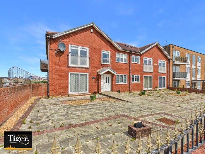 5 Bedroom Flat For Sale In Harrowside, Blackpool, FY4