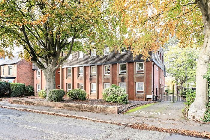 1 Bedroom Flat For Sale In High Street, Tettenhall, Wolverhampton, WV6