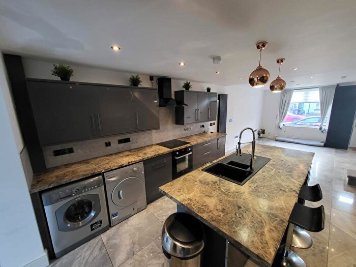 4 Bedroom House To Rent In Worsley Road North, M28