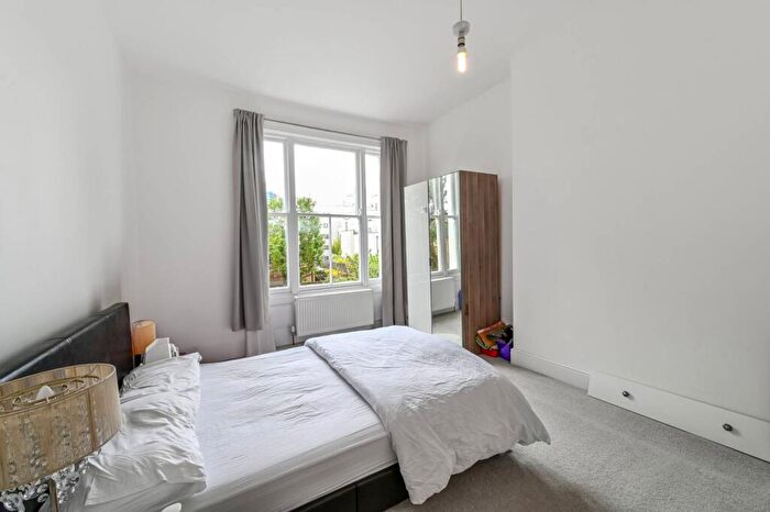 7 Bedroom Terraced House For Sale In Evering Road, , Stoke Newington, London, N16