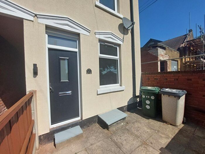 2 Bedroom Semi-Detached House To Rent In South Street, Rawmarsh, S62