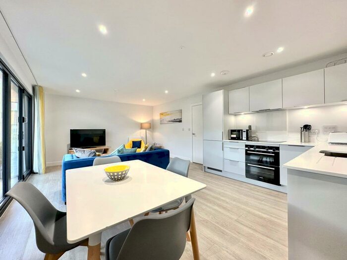 2 Bedroom Apartment For Sale In Beach Road, Woolacombe, Devon, EX34