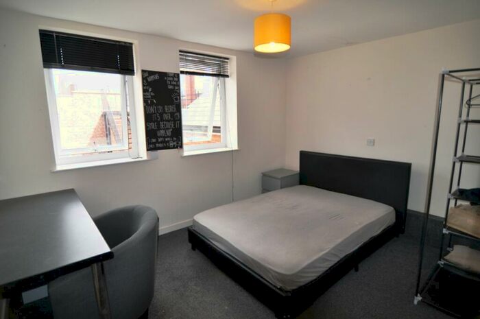 Studio To Rent In Wellington Street, Barnsley, S70