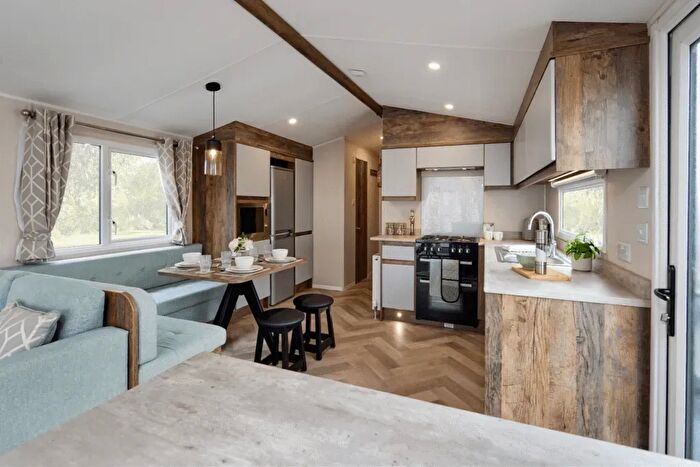 3 Bedroom Lodge For Sale In Tedburn St. Mary, Exeter, EX6
