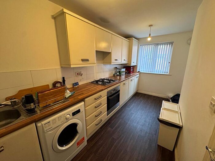 4 Bedroom House To Rent In Signals Drive, Coventry, CV3