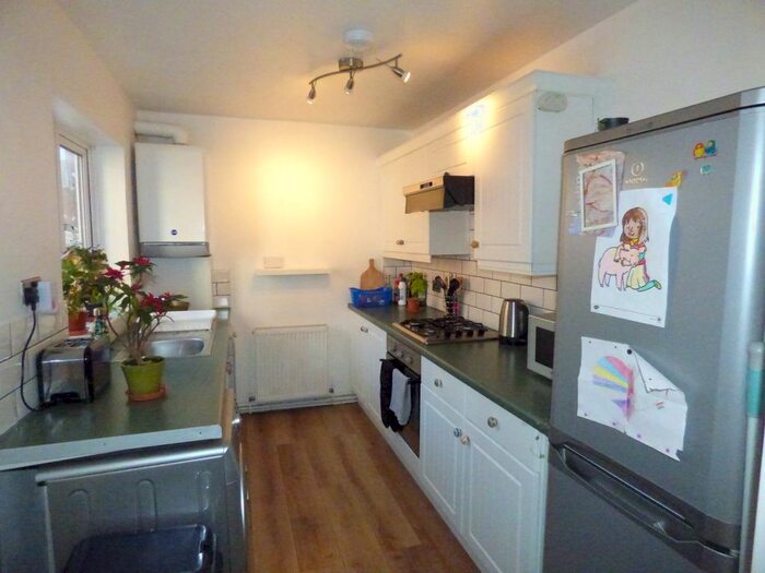 2 Bedroom Flat To Rent In Hotspur Street, Heaton, Newcastle Upon Tyne, NE6