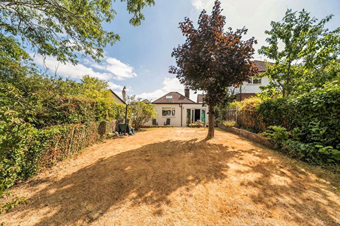 3 Bedroom Detached House For Sale In Goldsmid Road, Tonbridge, TN9