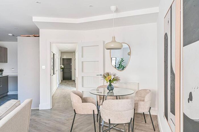 1 Bedroom Flat For Sale In The Wharf Collection, Battersea, London, SW11
