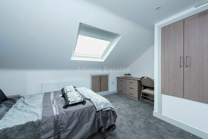 6 Bedroom Terraced House To Rent In Carnarvon Road, Reading, RG1