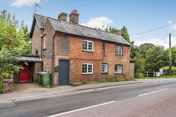 2 Bedroom Cottage For Sale In Billingshurst Road, Coolham, RH13