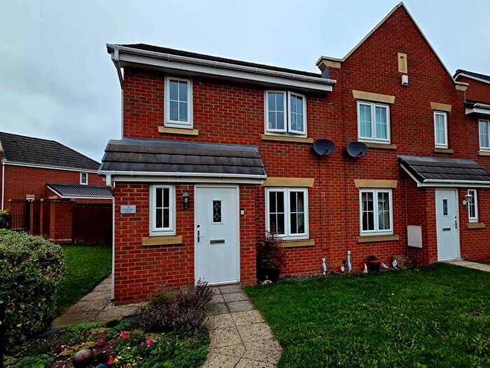 3 Bedroom Town House For Sale In Stoneycroft Road, Sheffield, S13