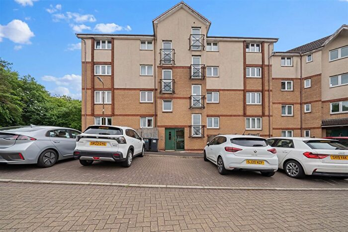 2 Bedroom Flat For Sale In Haymarket Crescent, Livingston, EH54