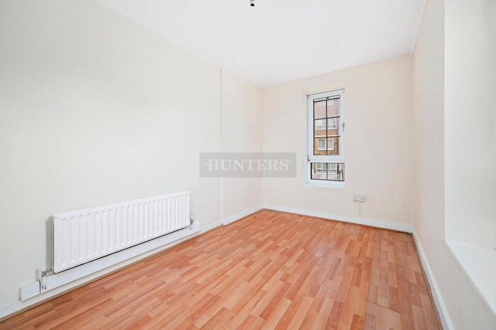 2 Bedroom Flat To Rent In Corry House, Wades Place, London, E1