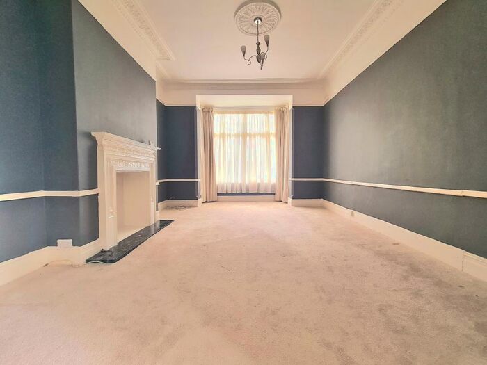 1 Bedroom Flat To Rent In Lower Camden Road, Chislehurst, BR7