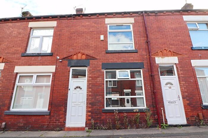 2 Bedroom Terraced House For Sale In Chapman Street, Bolton, BL1