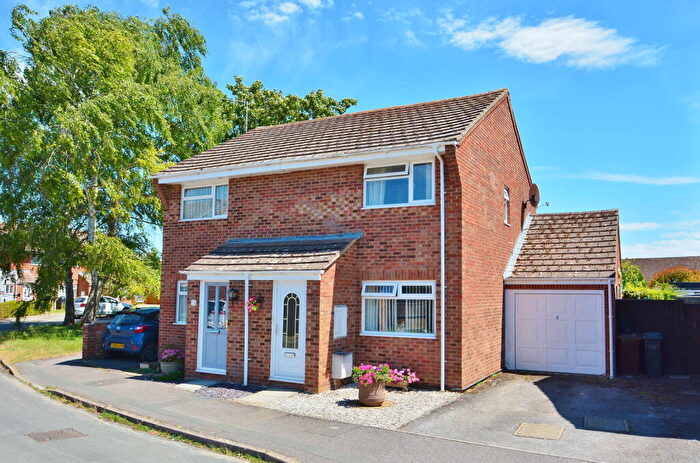 2 Bedroom Semi-Detached House For Sale In Grays Close, Chalgrove, Oxford, OX44