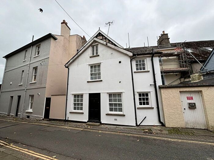 1 Bedroom Semi-Detached House To Rent In Lion Street, Brecon, LD3