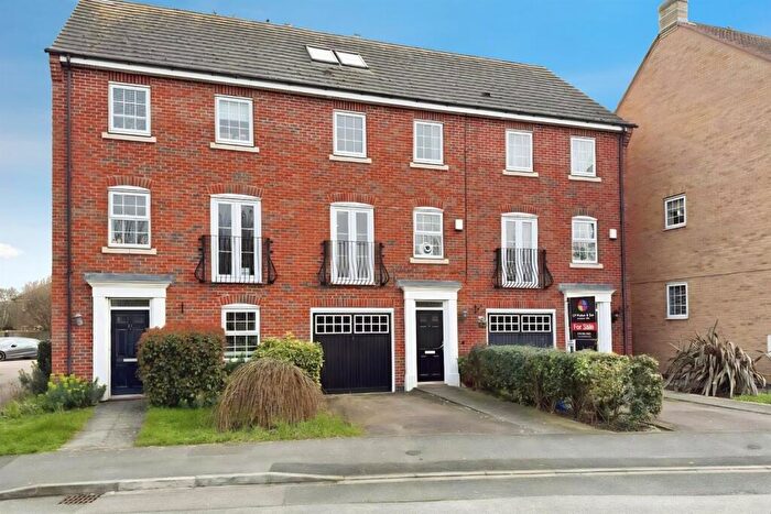 4 Bedroom Terraced House For Sale In Cartwright Way, Beeston, NG9