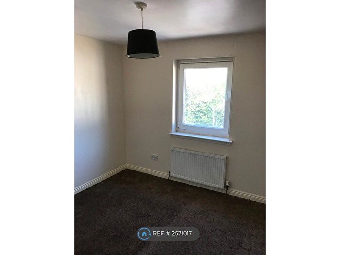 2 Bedroom Flat To Rent In Mill Street, Kirkcaldy, KY1