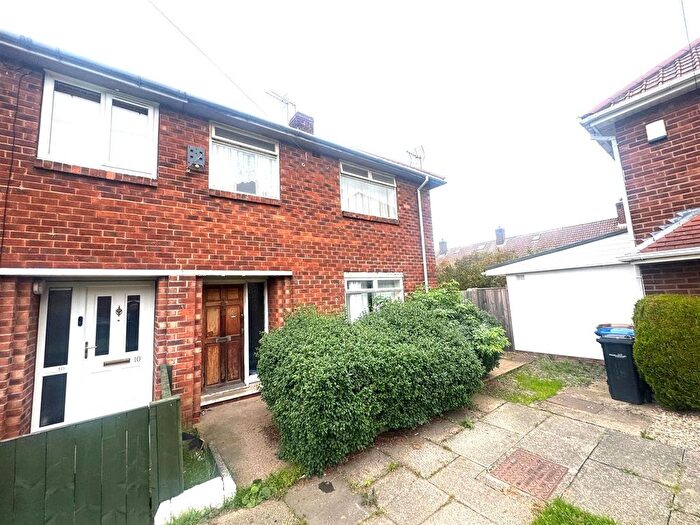 3 Bedroom Semi Detached House For Sale In Topham Green, Middlesbrough, TS3