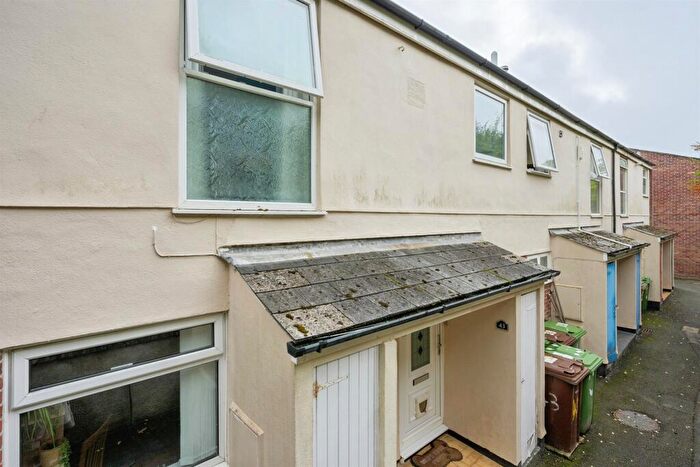 2 Bedroom Maisonette For Sale In Jackson Close, Plymouth, PL5