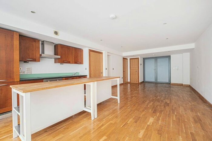 2 Bedroom Flat To Rent In Iron Works, Bow, London, E3