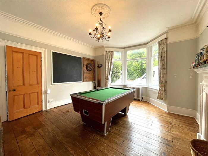 5 Bedroom Detached House To Rent In Wingfield Road, Trowbridge, BA14