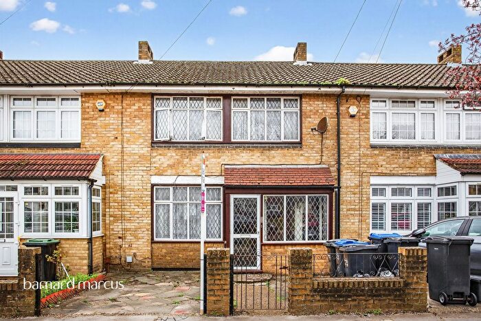 3 Bedroom Terraced House For Sale In Alfriston Avenue, Croydon, CR0