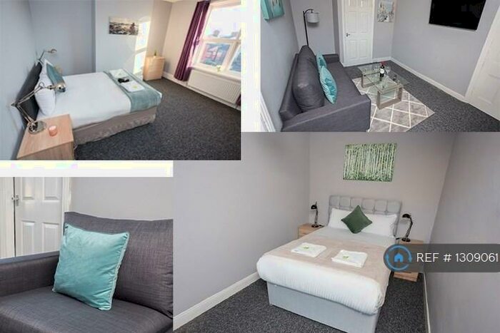 3 Bedroom Flat To Rent In King Edward Street, Gateshead, NE8